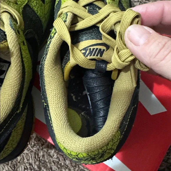 Nike Dunk Low 'Halloween Skull' sneaker. NWB - Picture 6 of 7